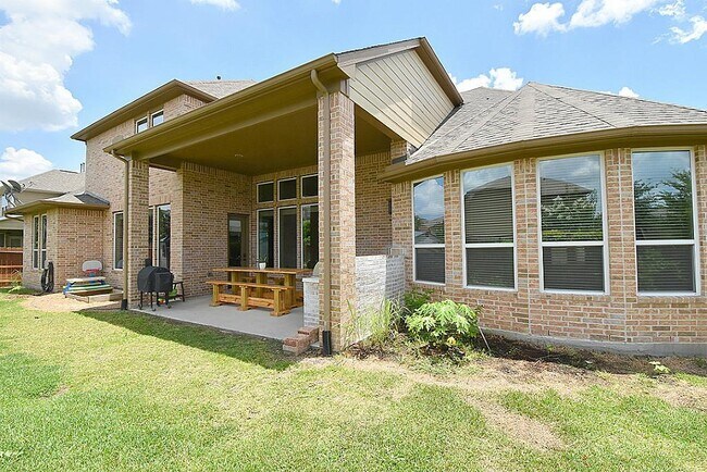 Building Photo - 18908 N Bee Cave Springs Cir