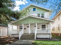 Building Photo - 1359 N 6th St