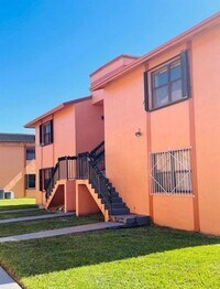 Building Photo - 6395 W 27th Ct