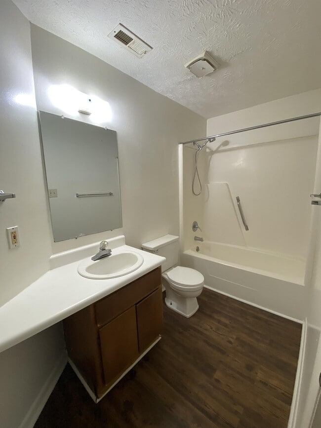 Building Photo - 6408 Starbrook Dr
