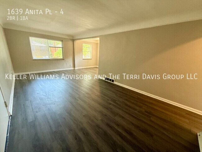 Building Photo - 1639 Anita Pl