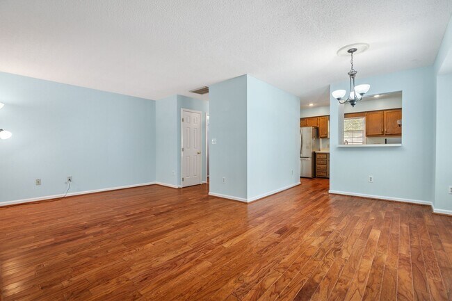 Building Photo - 128 Shady Spring Pl