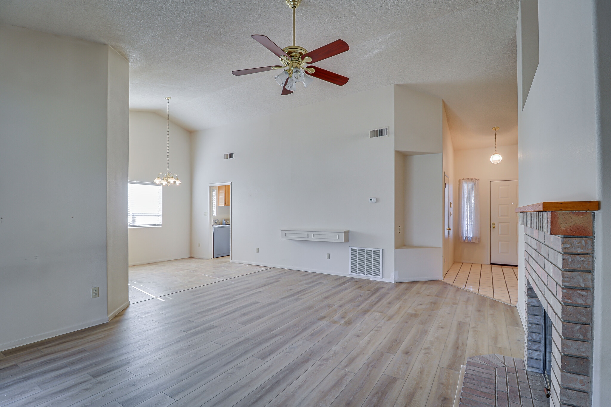 Building Photo - 4005 Asino Ave