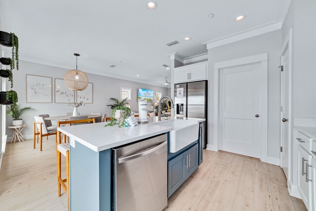 Building Photo - Orange Beach