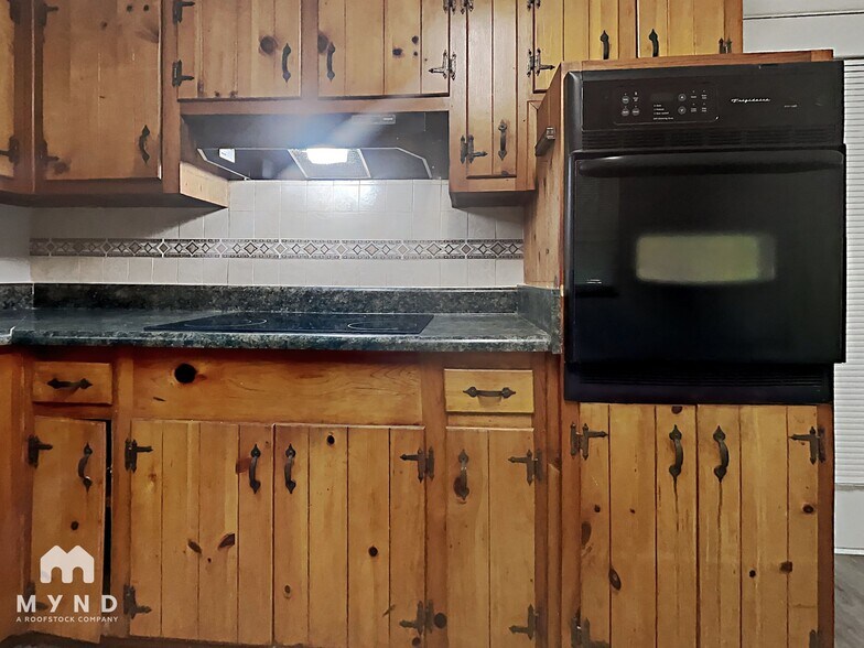 Building Photo - 2677 Riggs Dr