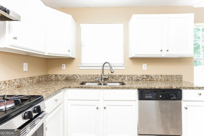 Building Photo - 5742 Wellborn Creek Dr