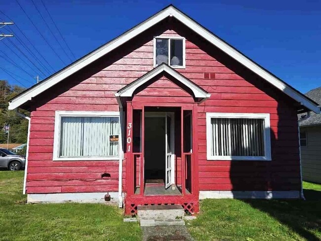 Primary Photo - Hoquiam home - FOR RENT!