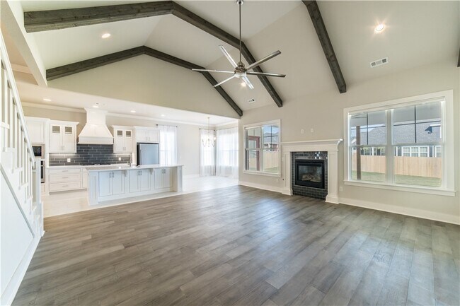 Building Photo - 6417 S 62nd St