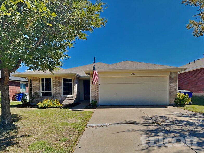 Building Photo - 2057 Wildwood Dr