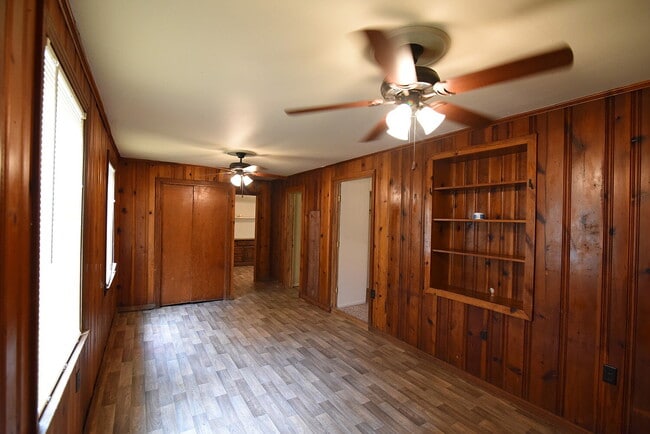 Building Photo - Half Off First Full Month's Rent! Rear Hom...