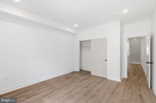 Building Photo - 2146 N Franklin St