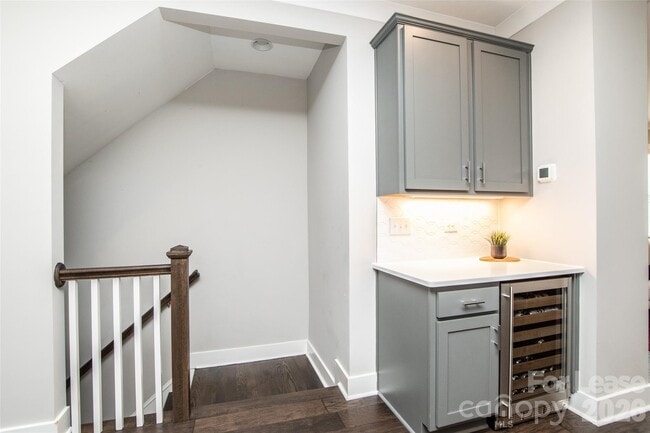 Building Photo - 1134 E 36th St