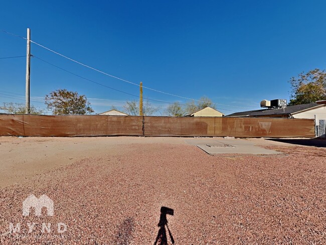 Building Photo - 15426 N Cactus Ln