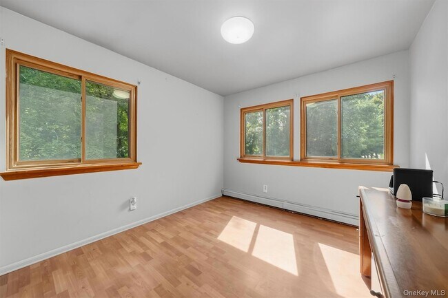 Building Photo - 383 NY-32