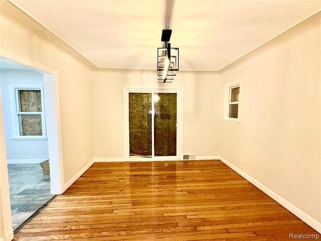 Building Photo - 9899 Balfour Rd