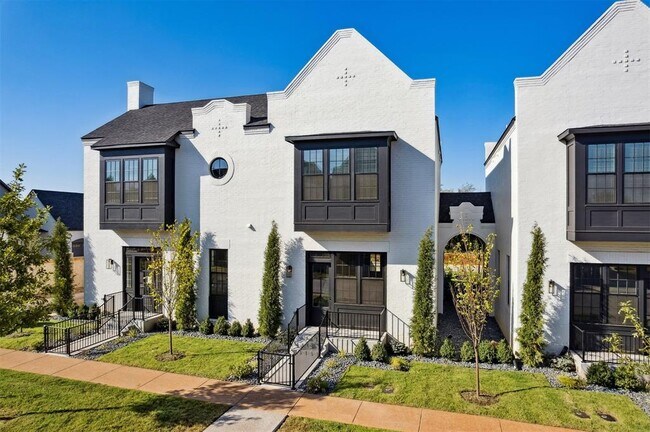 Primary Photo - 18821 Selah Wy