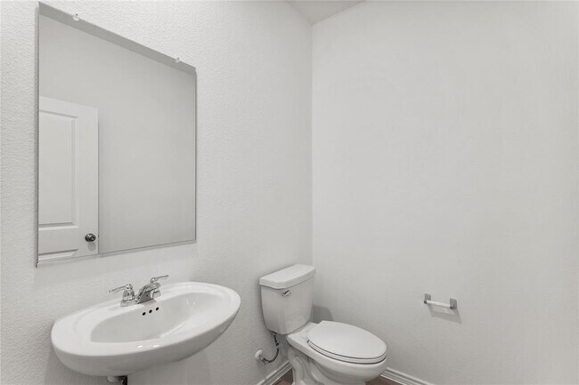 Building Photo - 153 Rodney Boat Rd