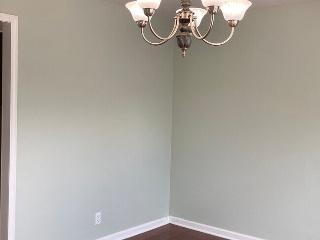 Building Photo - 2566 Leprechaun Ln