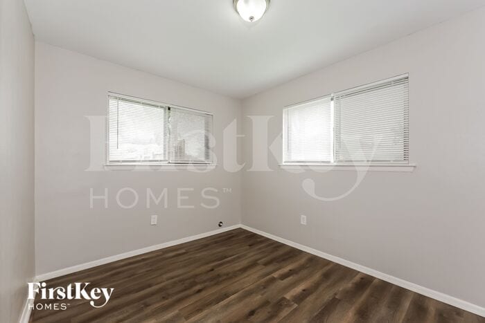 Building Photo - 5932 Lalagray Ln