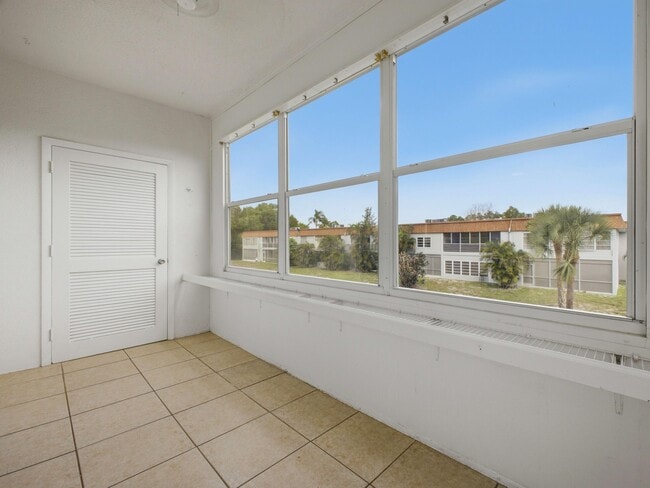 Building Photo - 6289 Lear Dr