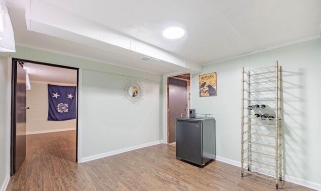 Building Photo - 3BR/2BA Home w/Finished Basement for Rent in Jtown!