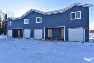 Building Photo - 301 N Santa Claus Ln