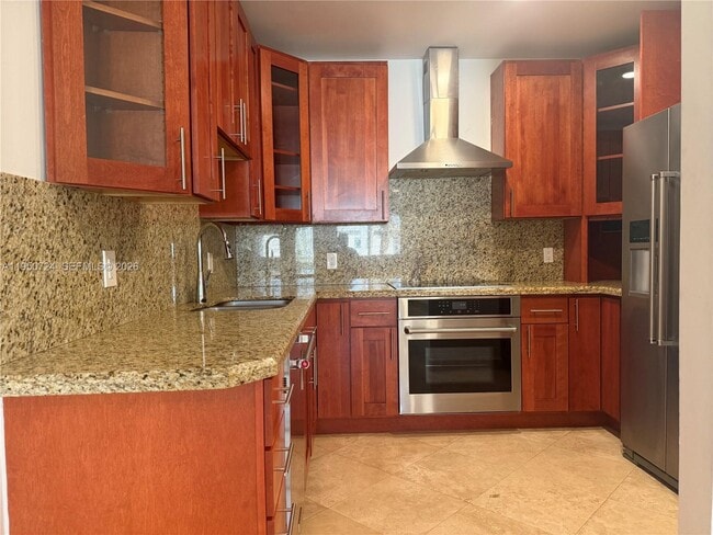 Building Photo - 8435 Crespi Blvd