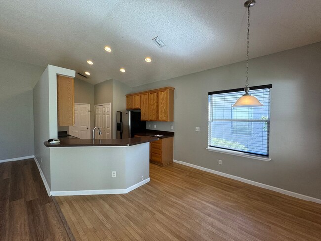 Building Photo - Beautiful 3 bedroom home in Port Orange