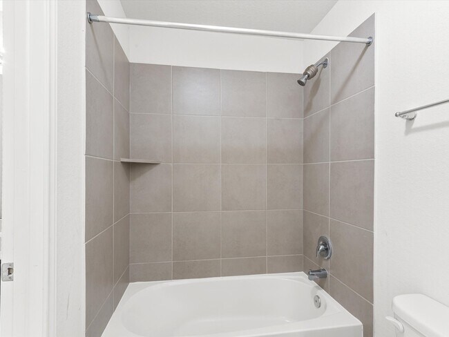 Building Photo - 23827 Pennington Hills Dr