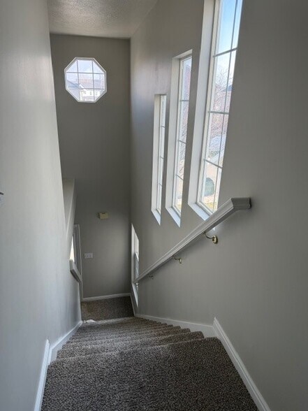Building Photo - 1759 Anson Dr