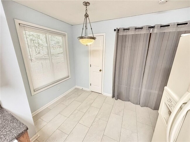 Building Photo - 1497 Chaseway Cir