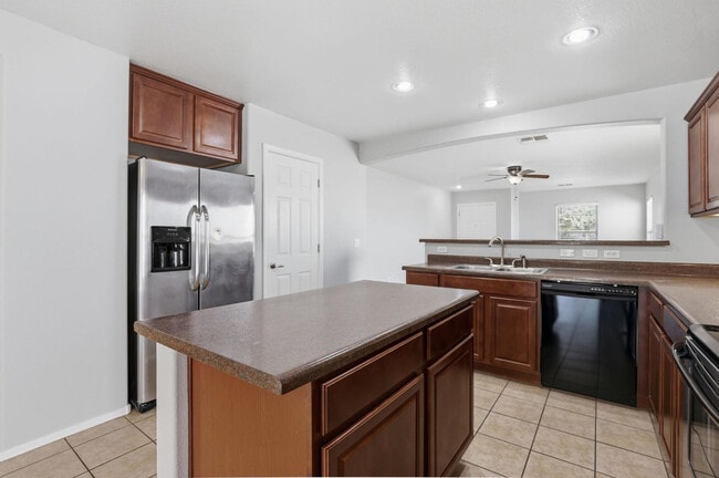 Building Photo - 21858 E Puesta Del Sol