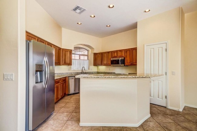 Building Photo - 14059 E Fairway Bluff Ct