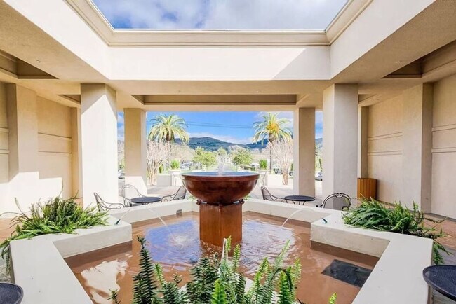 Building Photo - 648 Cottage Dr