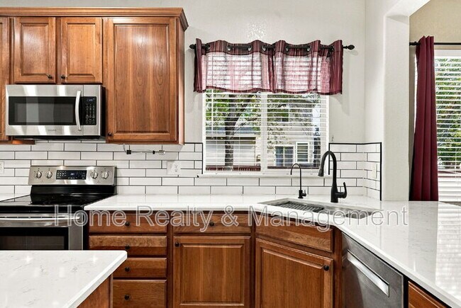 Building Photo - 12236 Kalispell St