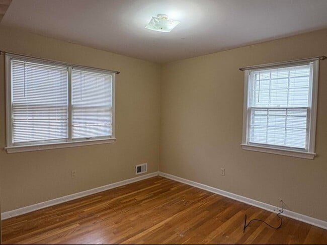 Building Photo - 8610 35th Ave