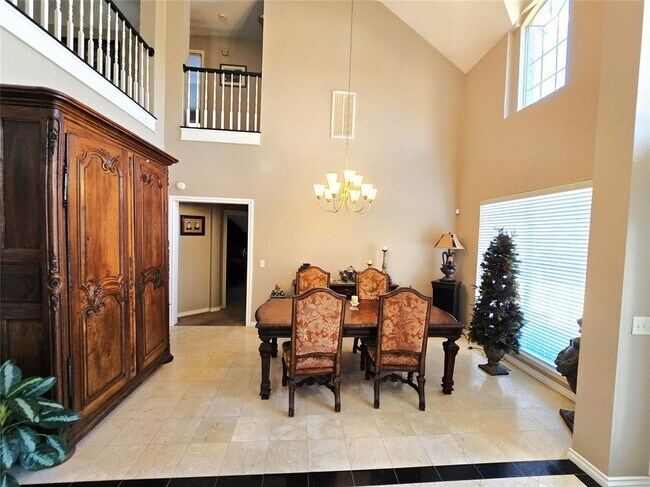 Building Photo - 14509 Oakmond Rd