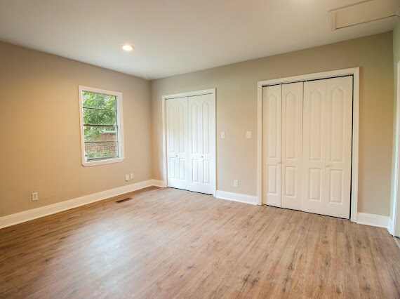 Building Photo - 402 Belcher Dr