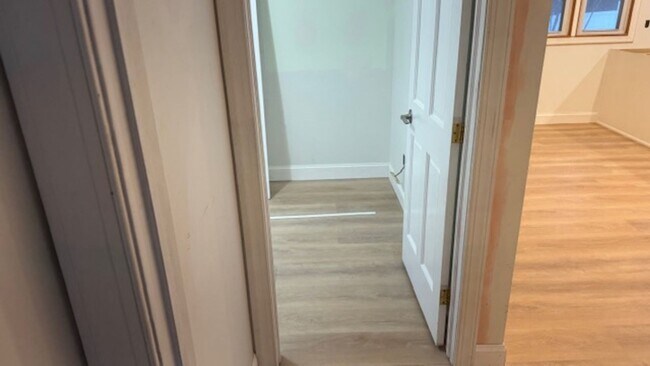 Building Photo - 19 Henning Dr