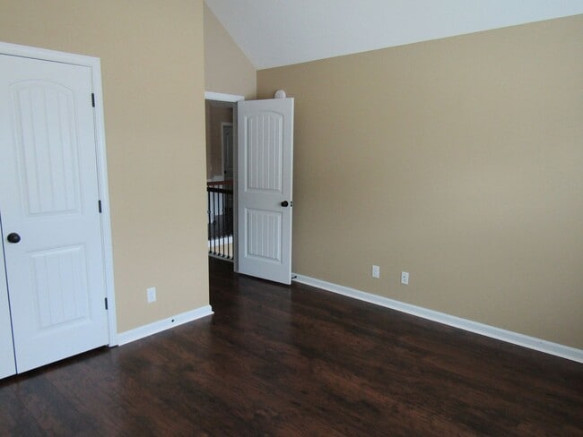 Building Photo - 908 Blane Ln