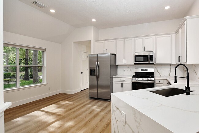 Building Photo - 122 S Abram Cir