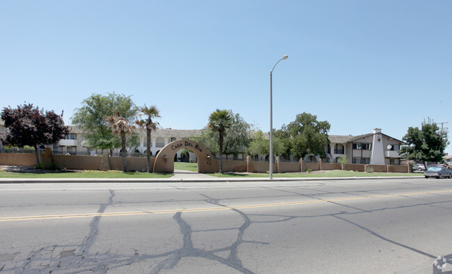 Primary Photo - Casa Del Rio
