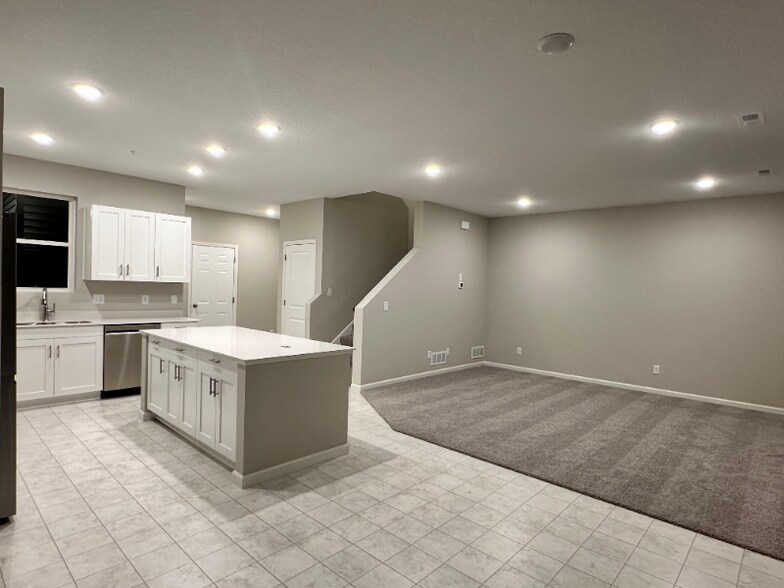 Building Photo - 7619 148th Trl