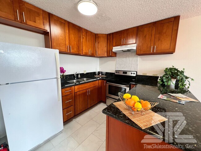 Primary Photo - 2 Bedrooms | 2 Bathroom | 1 Parking in Makiki