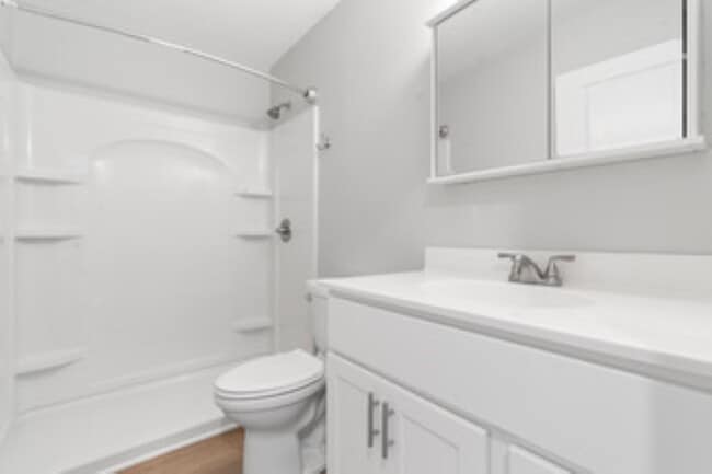 Building Photo - 1646 W 42nd St