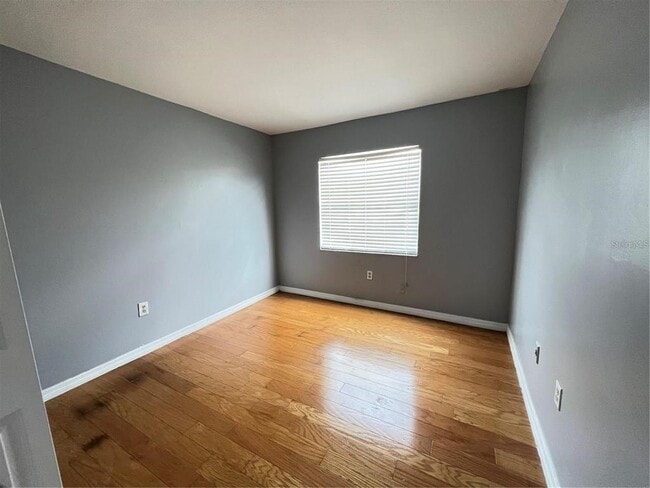 Building Photo - 2535 N Alafaya Trail