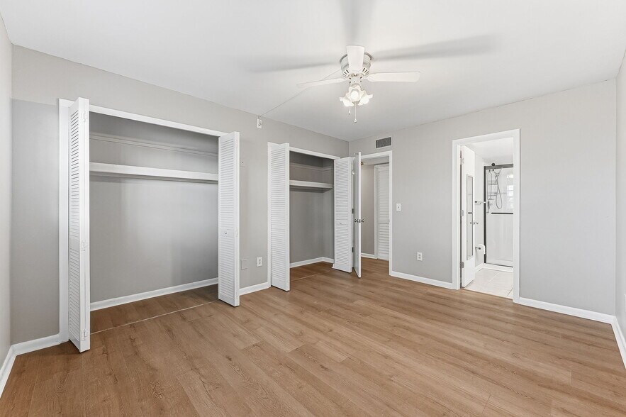 Building Photo - 1514 Edgewater Cir