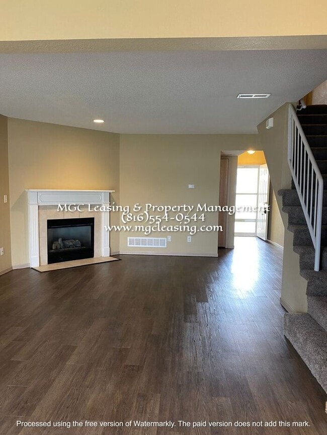 Building Photo - South Garden Townhomes