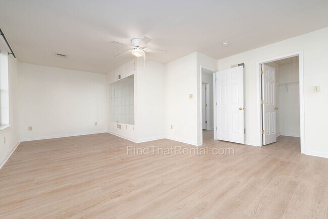 Building Photo - Modern 3BR 2.5BA w/ 1st Floor Master, Garage, Walk-in Closets near AWC Carlisle Barracks