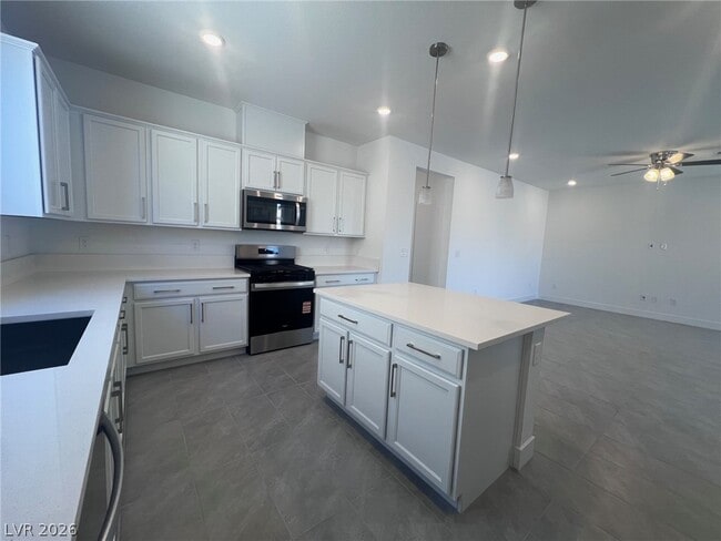 Building Photo - 7394 Pioneer Way